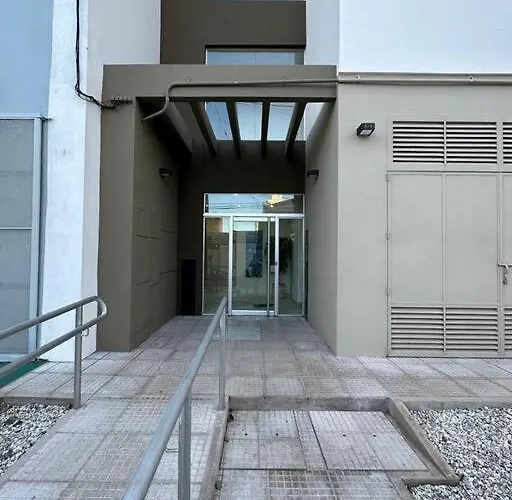 Depto Centrico Con Cochera
