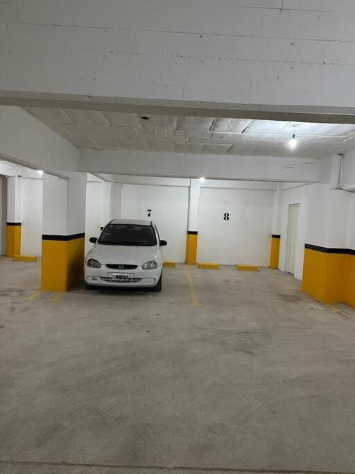 Depto Centrico Con Cochera